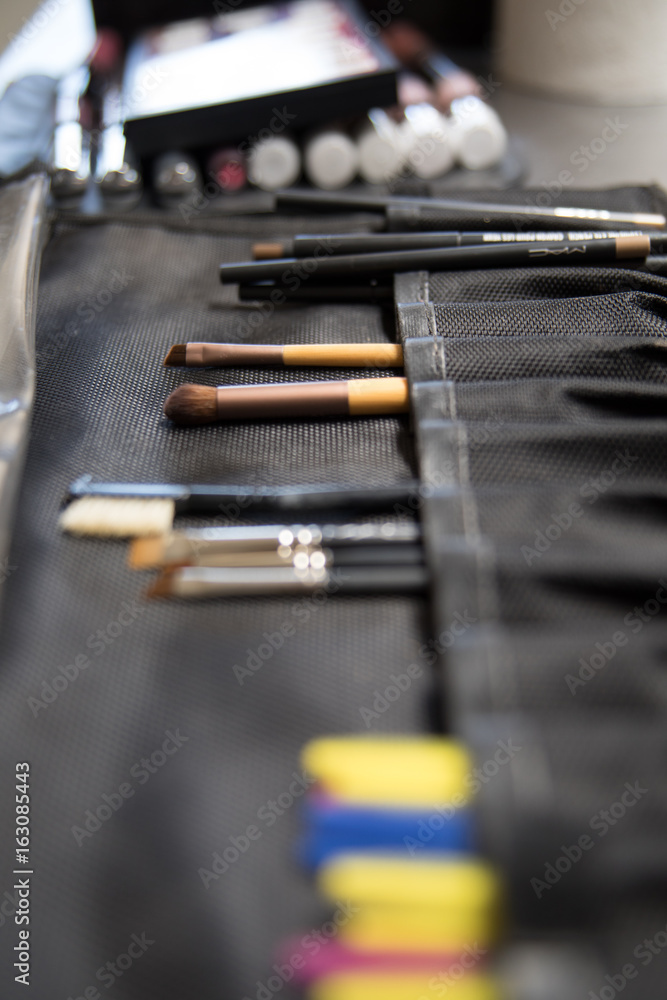 Naklejka premium makeup brushes