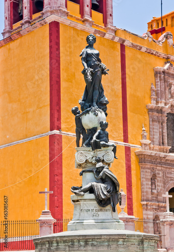 peace monument in Guanajuato downtown