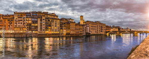 Navegando por el Arno