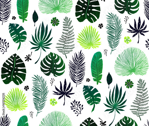 Seamless pattern with green exotic palm leaves on white background. Vector il...