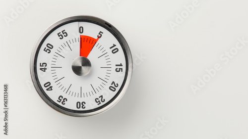 Konstfotografi Vintage analog kitchen countdown timer, 5 minutes remaining