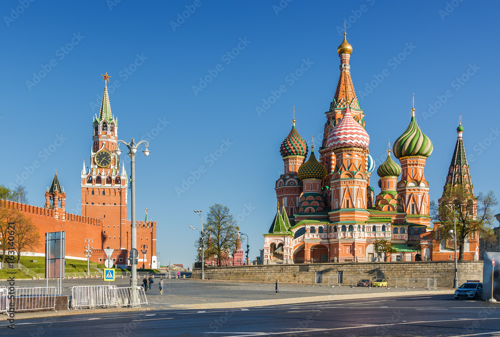 Morning view of Kremlin, Red Square and St. Basil's Cathedral , Moscow, Russia.