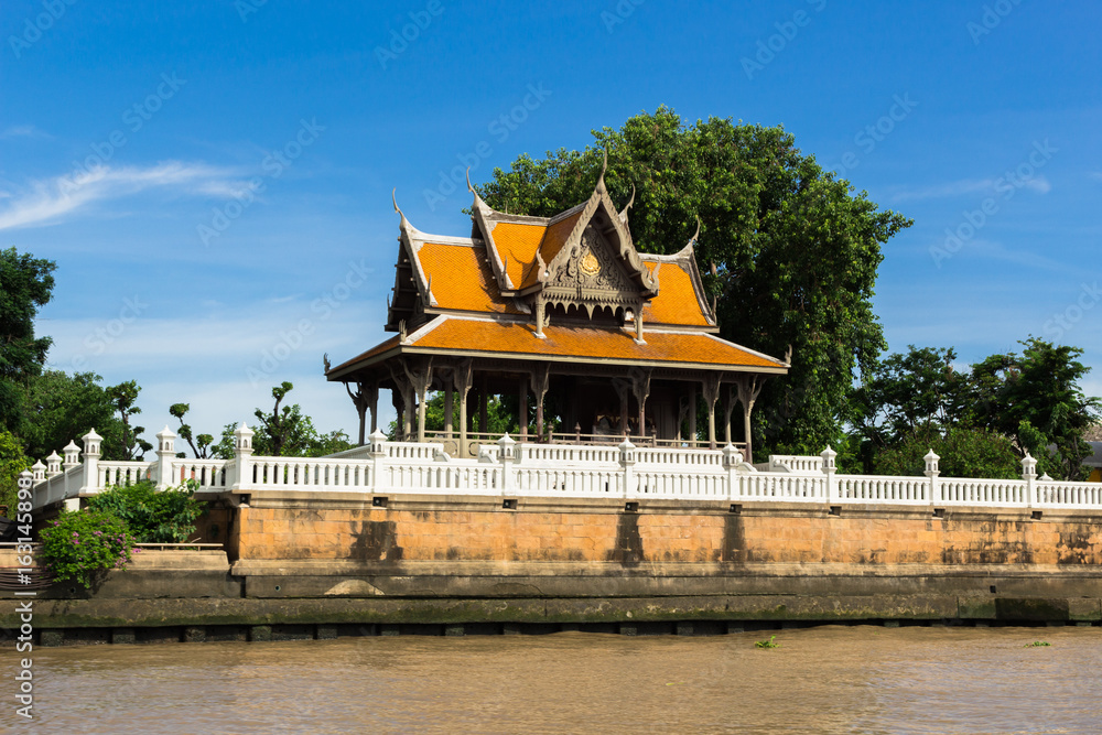 Fototapeta premium タイ・バンコク・チャオプラヤー・クルージング・ボート