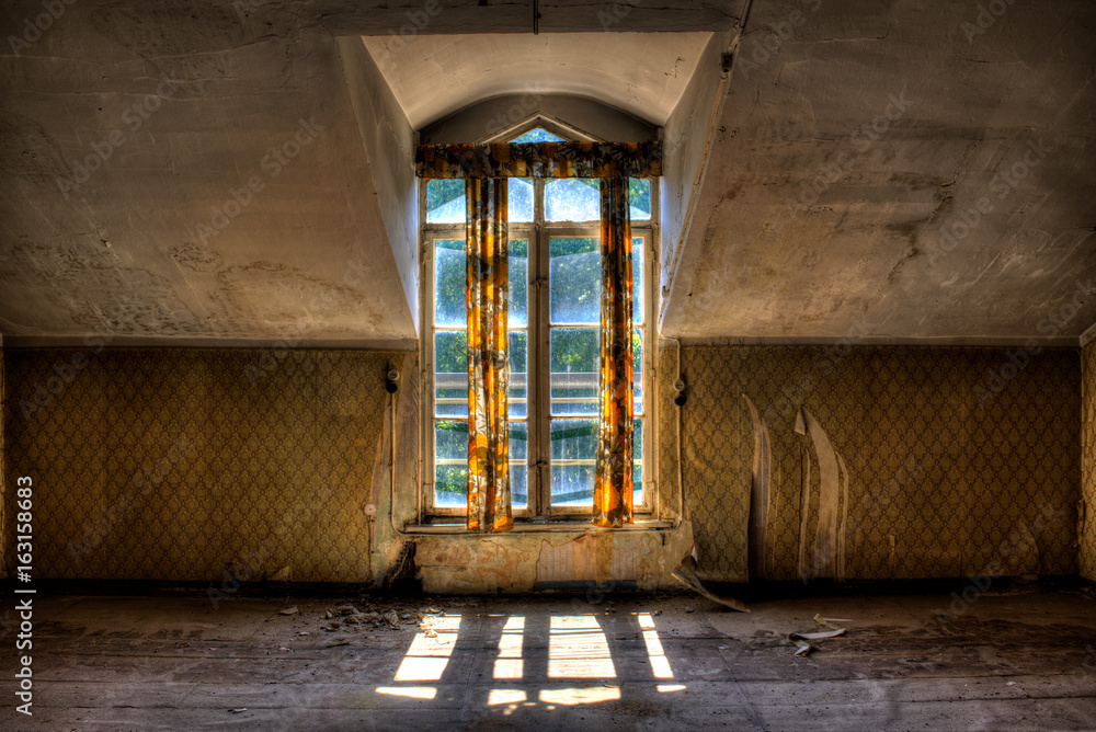 Altbauwohnung Fenster mit Gardinen Altbauwohnung Fenster mit Gardinen