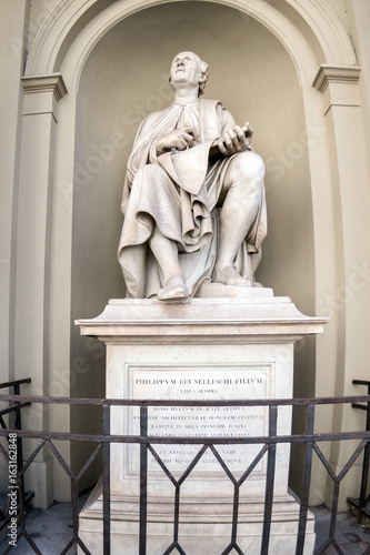 Filippo brunelleschi statue in florence photo