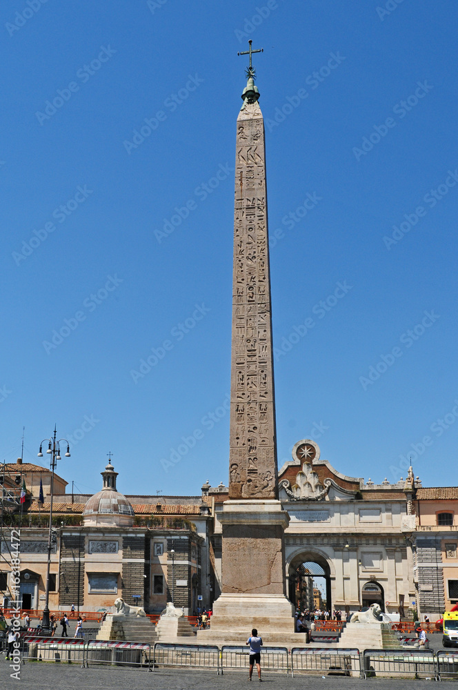 Roma, l'obelisco di Piazza del Popolo