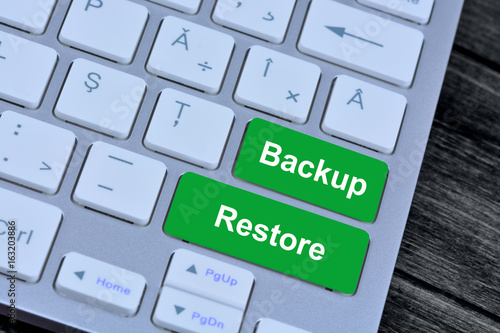 Bilde på lerret Backup Restore on keyboard buttons