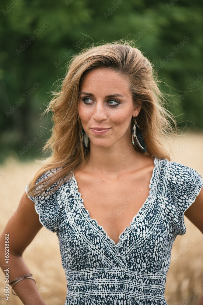 Naklejka premium Portrait. Beautiful female portrait.