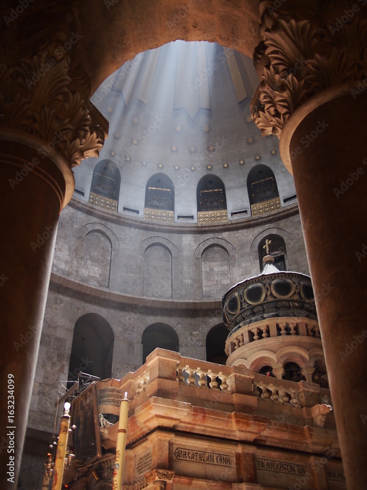 Fototapeta premium Inside a Jerusalem Church