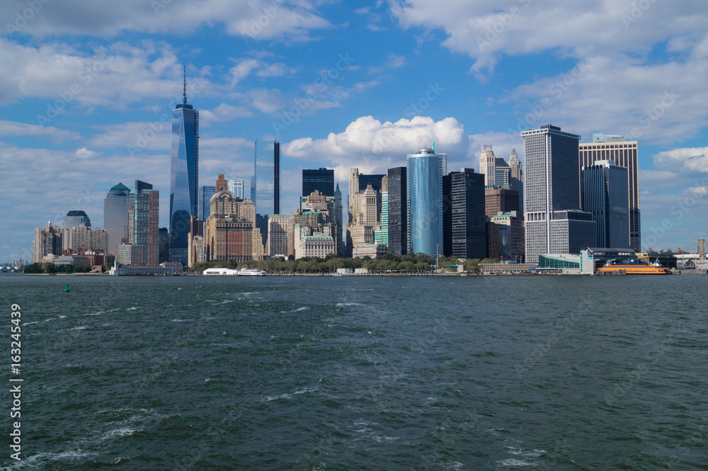 Fototapeta premium New York Cityscape from Hudson River