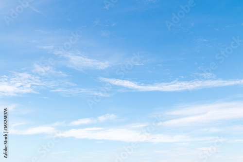 Fototapeta Naklejka Na Ścianę i Meble -  Blue sky with White cloud background