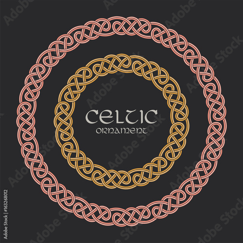 Celtic knot braided frame border circle ornament