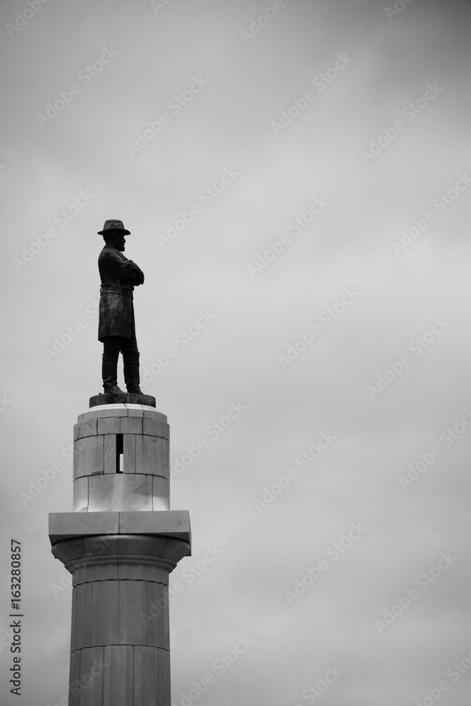 General Robert E Lee statue in New Orleans Stock Photo Adobe Stock