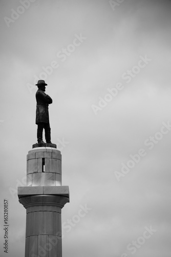 General Robert E Lee statue in New Orleans