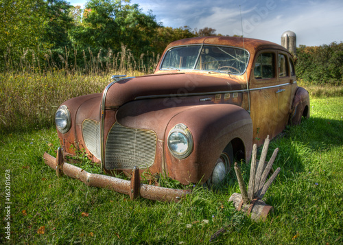 rusty old car