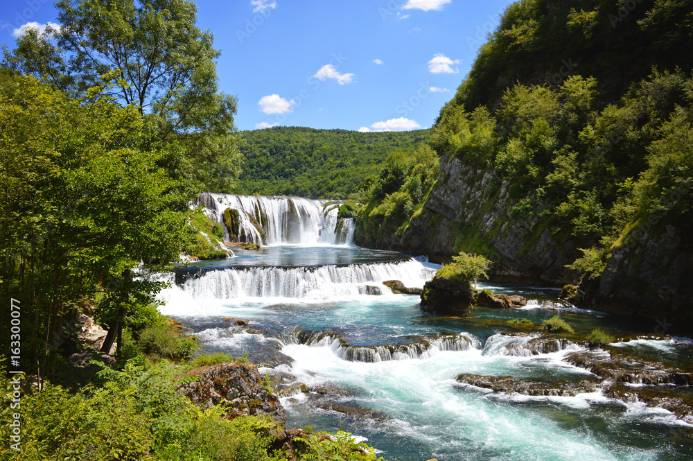 Obraz premium Natural river waterfall