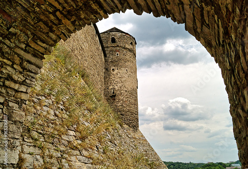 Obraz na płótnie Defense wall of ancient fortress. w salonie