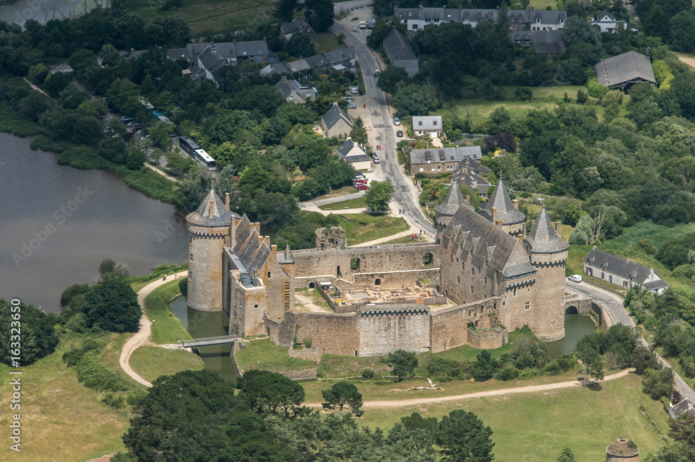 Vue aérienne du château de Suscinio en France