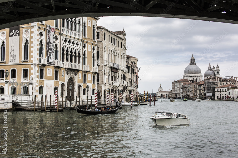Kanal de Grande Venedig