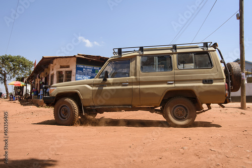 Jeep in Biharmulo Tanzania