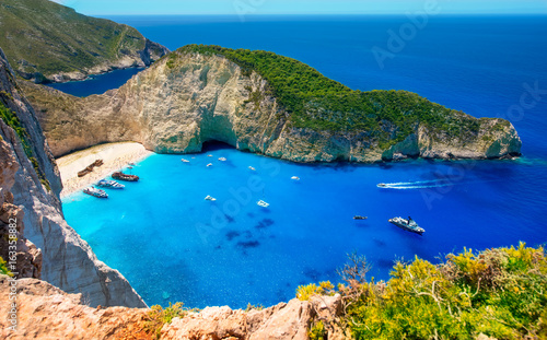 Canvas Print Visiting card of the island of Zakynthos. Bay Navagio.