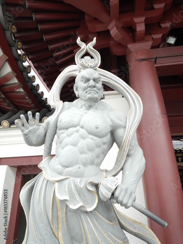 シンガポールの仁王像