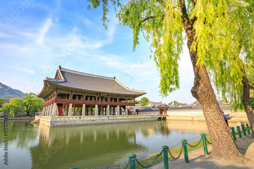 Photography Gyeongbokgung Palace on Jun 19, 2017 in Seoul, South Korea