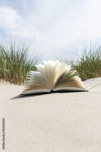 Lesen am Strand