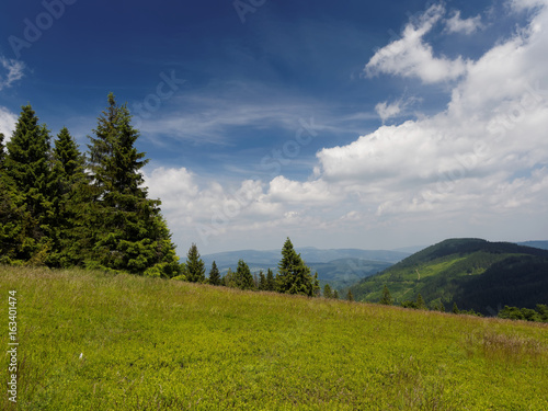 Fototapeta Naklejka Na Ścianę i Meble -  Idyllic view in polish mountains Beskidy.