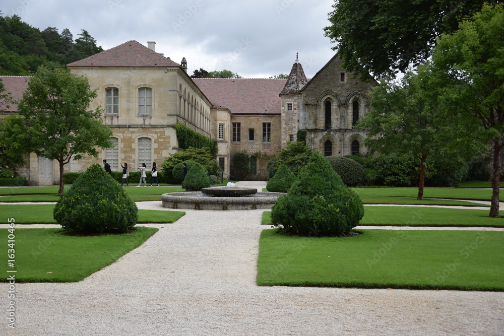 Abbaye de Fontenay (Côte d'Or) Abbaye de Fontenay (Côte d'Or)