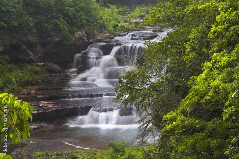 Fototapeta premium Close Up of Manorkill Falls