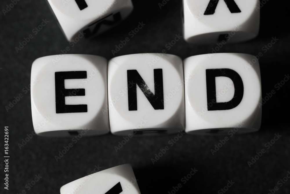 Fototapeta premium word end on toy cubes