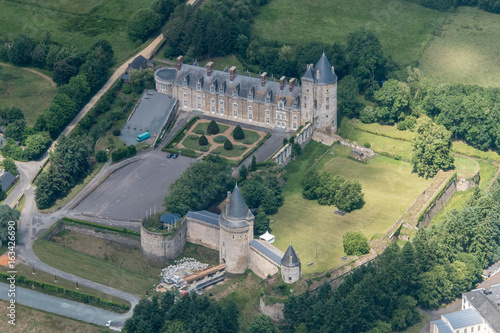 Tablou pe pânză Vue aérienne du château de Blain en France
