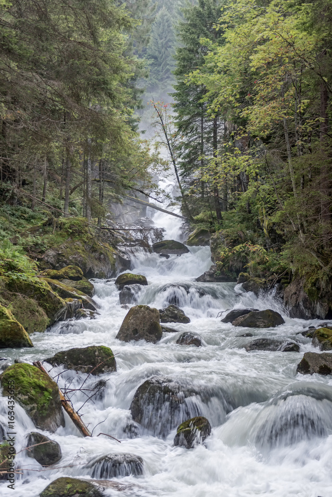Fototapeta premium Torrente