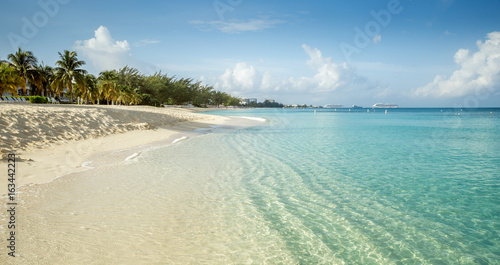 Seven Mile Beach on Grand Cayman island, Cayman Islands
