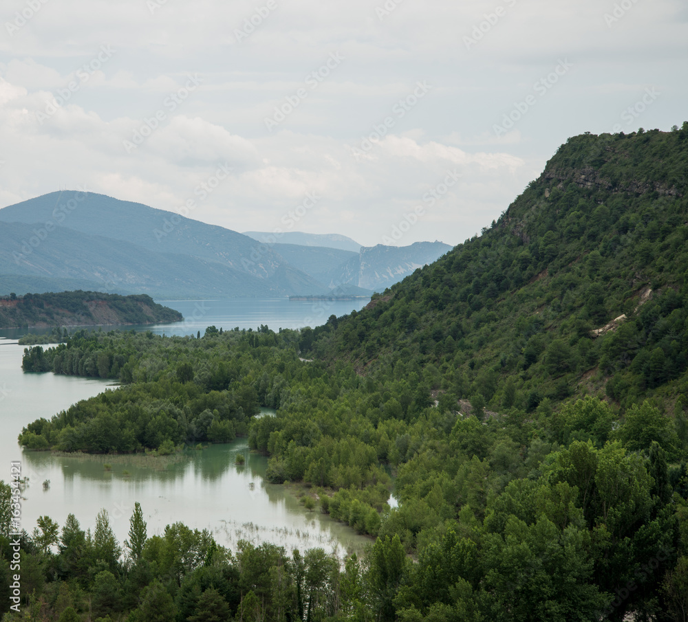 Panorama lac de Mediano Ainsa Espagne