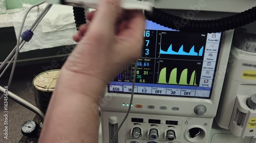 Operating. Surgery. Vital statistics.