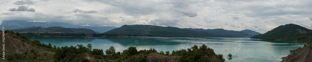 Panorama lac Mediano Espagne