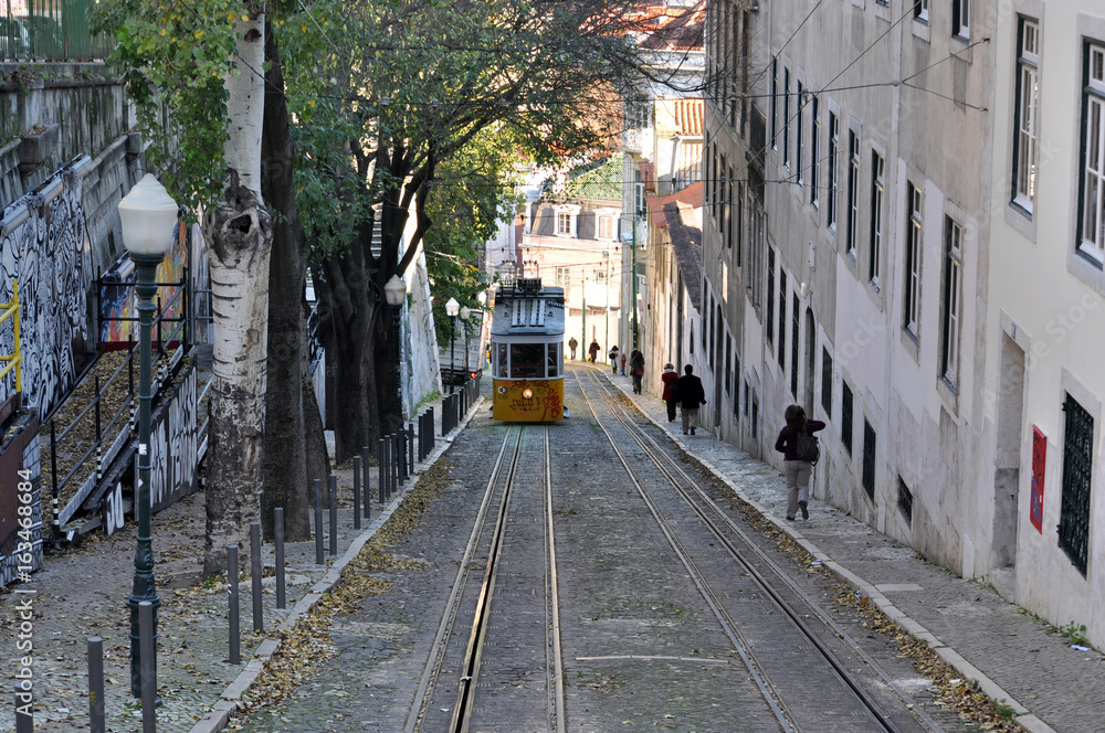 Fototapeta premium Tram in lisbon