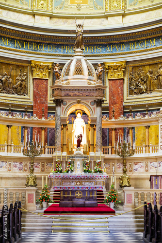 St. Stephen's Basilica in Budapest photo