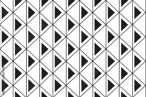 Monochrome triangle mesh pattern