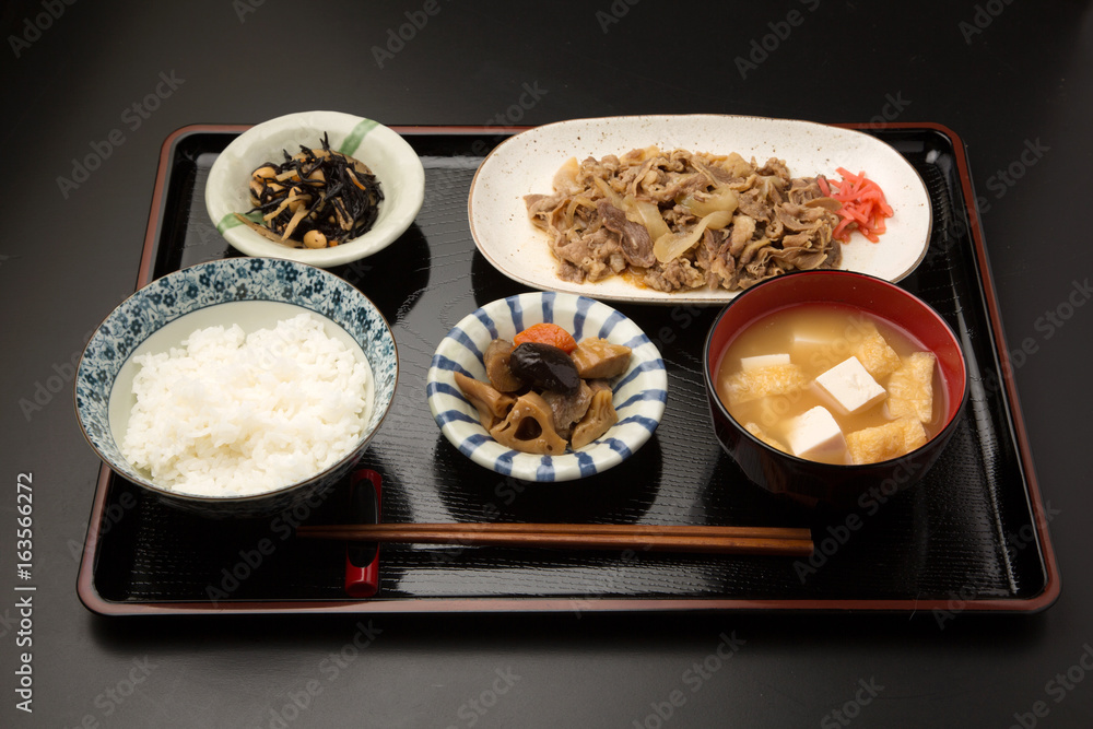 牛皿定食 牛皿定食