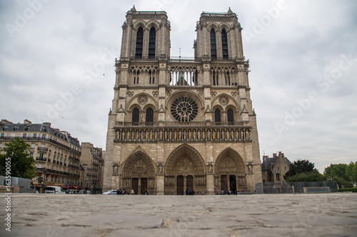  Notre Dame de Paris