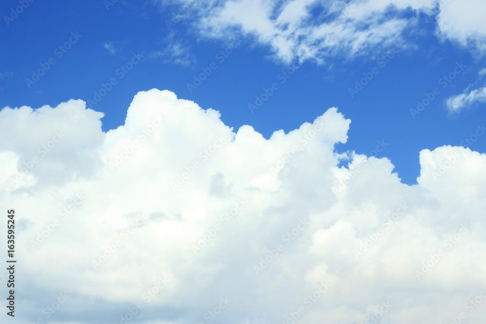 Fototapeta premium blue sky with white clouds