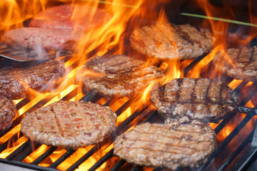 Stickers Grill / Barbecue Hamburger en steak op vuurgrill  © nd700