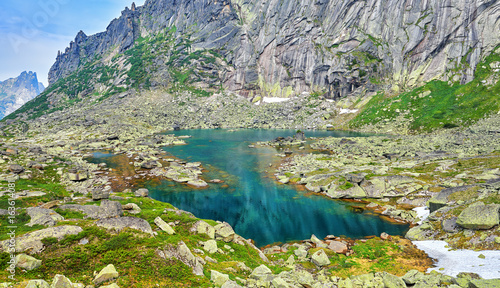 Fototapeta Naklejka Na Ścianę i Meble -  Turquoise color of water of glacial lake