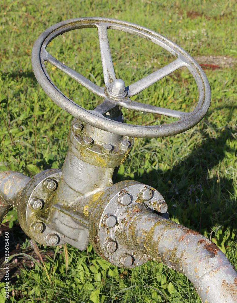 Detail of the safety valve for closing in the industrial supply Detail of the safety valve for closing in the industrial supply