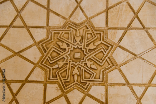 alhambra plaster ornament