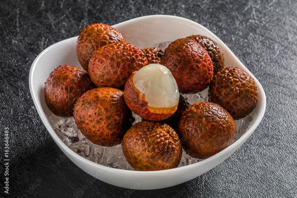 生の採りたてライチ Lychee 生の採りたてライチ Lychee
