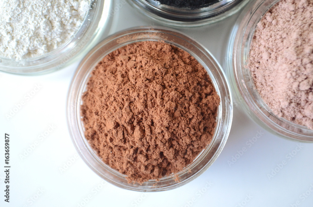 Cosmetic clays and powders for beauty face masks and skin detox - French green clay, red clay, kaolin, pink clay and powdered activated charcoal
Cosmetic clays and powders for beauty face masks and skin detox - French green clay, red clay, kaolin, pink clay and powdered activated charcoal